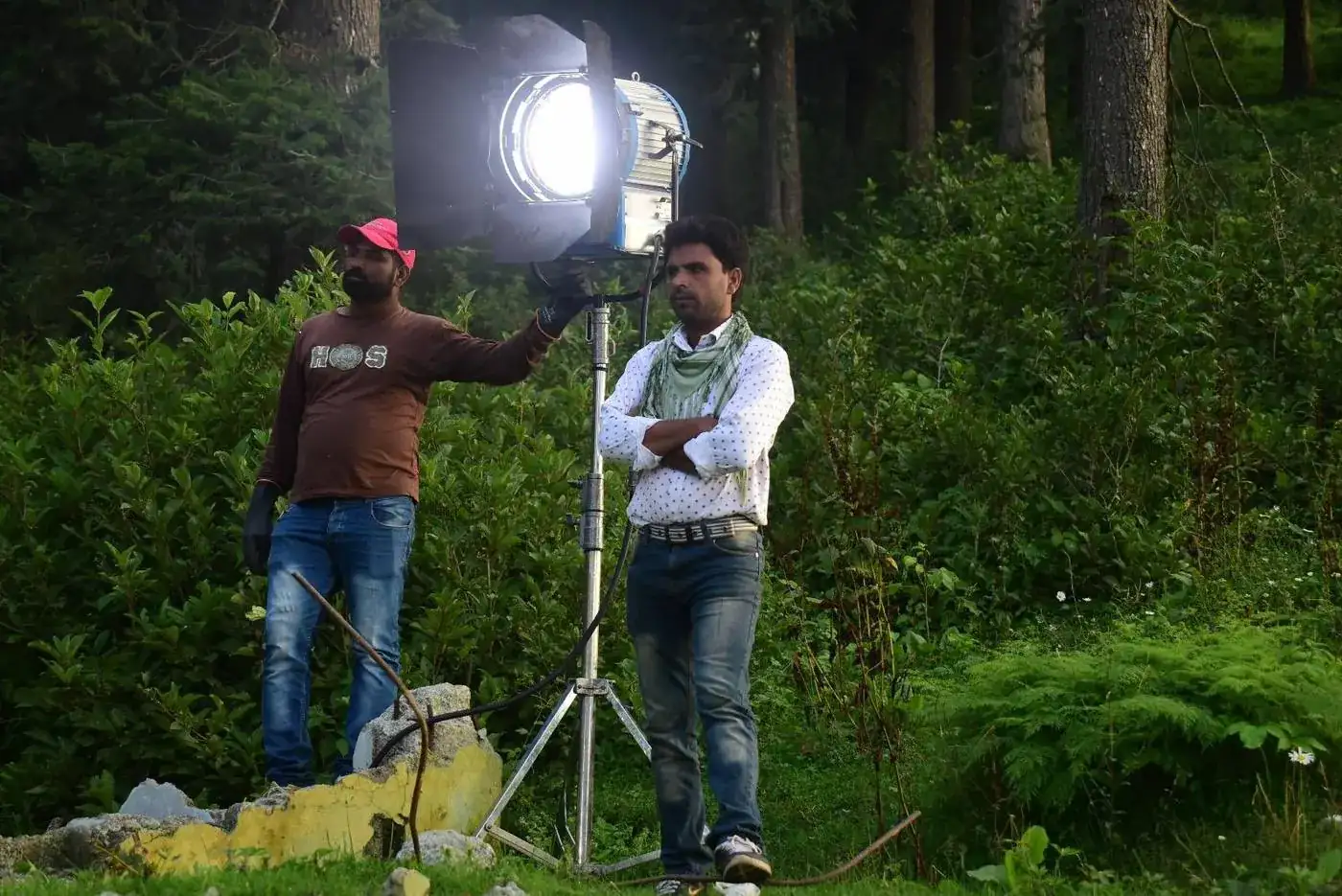 Brand Axis lighting crew